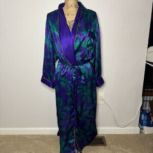 VTG Victorias Secret Gold Label Green Purple Floral Satin Wrap Robe size M L